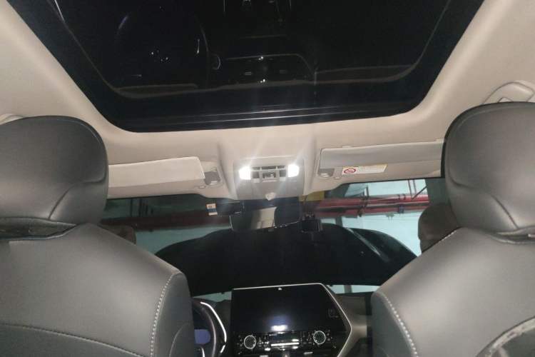 Used Toyota Highlander 2022 Dual-Engine 2.5L Four-Wheel Drive Supreme Edition 7-Seater Headliner