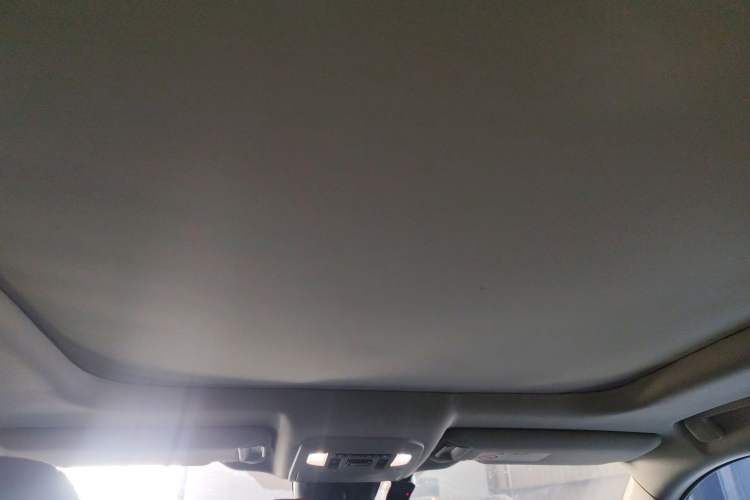 Used Toyota Highlander 2022 Dual-Engine 2.5L Four-Wheel Drive Prestige Version 7 Seats Headliner
