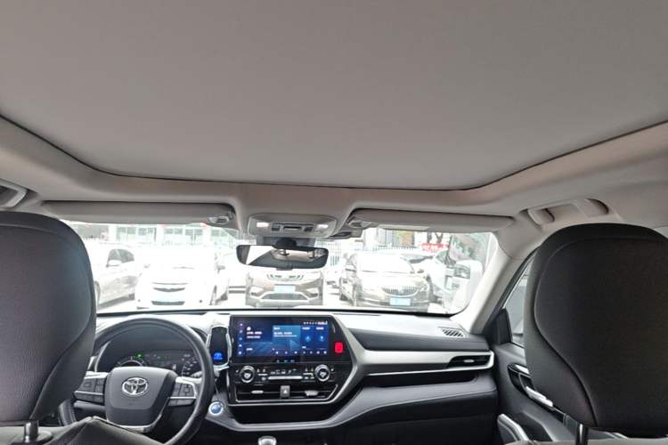 Used Toyota Highlander 2022 Dual-Engine 2.5L Four-Wheel Drive Prestige Version 7 Seats Headliner