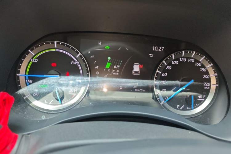 Used Toyota Highlander 2022 Dual-Engine 2.5L Four-Wheel Drive Prestige Version 7 Seats Instrument Cluster