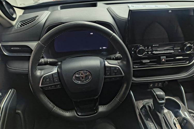 Used Toyota Highlander 2022 Dual-Engine 2.5L Four-Wheel Drive Supreme Edition 7-Seater Interior 1