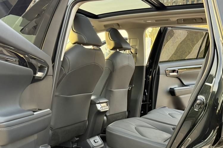 Used Toyota Highlander 2022 380T Four-Wheel Drive Prestige Edition 7-Seater Interior 1