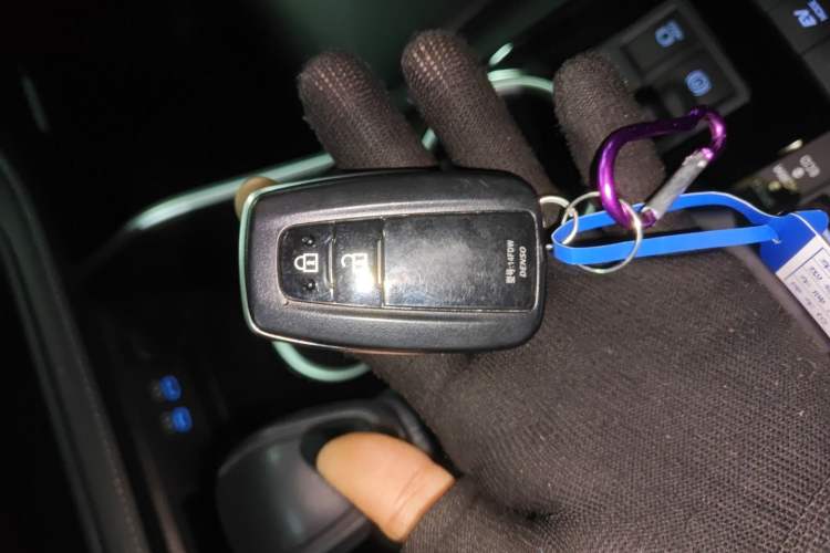 Used Toyota Highlander 2022 Dual-Engine 2.5L Two-Wheel Drive Elite Edition 7-Seater Interior 1