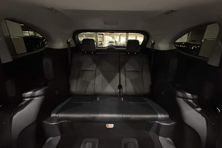 Used Toyota Highlander 2022 Dual-Engine 2.5L Four-Wheel Drive Prestige Version 7 Seats Interior 10