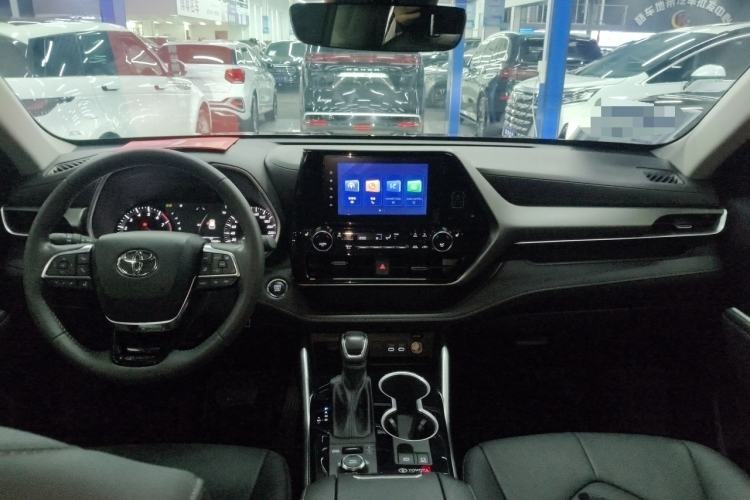 Used Toyota Highlander 2022 380T 4x4 Luxury Edition 7 Seats Interior 2