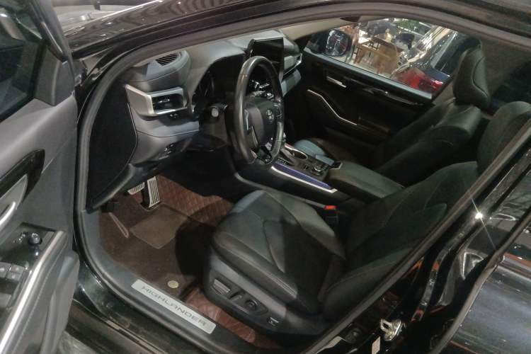 Used Toyota Highlander 2022 380T Four-Wheel Drive Prestige Edition 7-Seater Interior 3