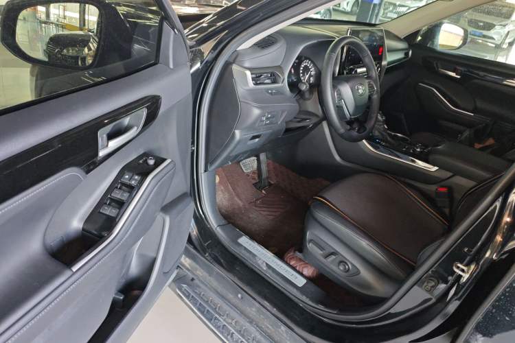 Used Toyota Highlander 2022 380T Four-Wheel Drive Prestige Edition 7-Seater Interior 3