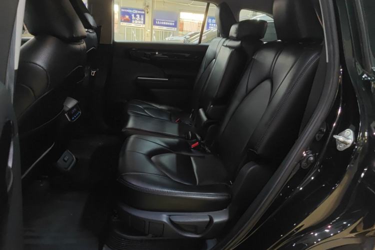 Used Toyota Highlander 2022 Dual-Engine 2.5L Two-Wheel Drive Elite Edition 7-Seater Interior 4