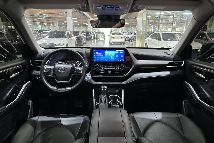 Used Toyota Highlander 2022 Dual-Engine 2.5L Four-Wheel Drive Prestige Version 7 Seats Interior 5