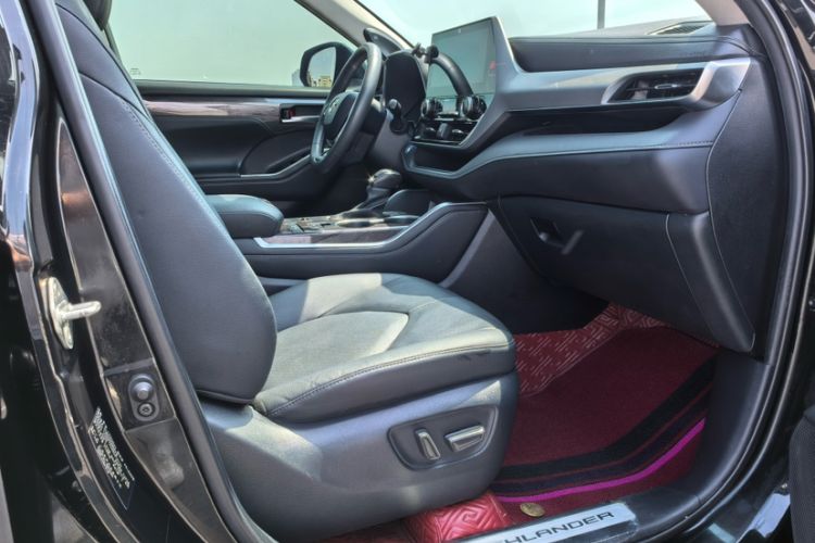 Used Toyota Highlander 2022 Dual-Engine 2.5L Four-Wheel Drive Supreme Edition 7-Seater Interior 7
