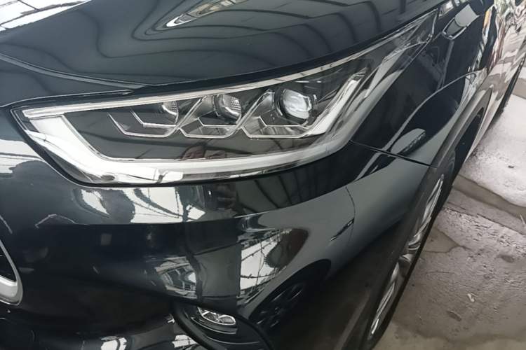 Used Toyota Highlander 2022 Dual-Engine 2.5L Four-Wheel Drive Prestige Version 7 Seats Left Front Headlight