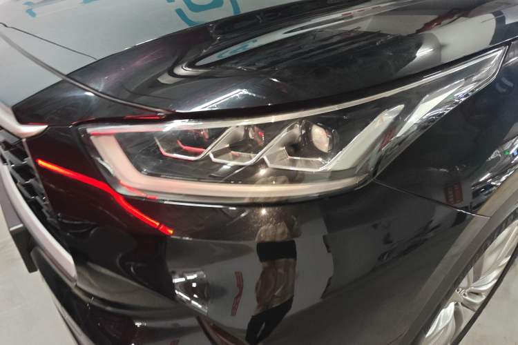 Used Toyota Highlander 2022 Dual-Engine 2.5L Four-Wheel Drive Supreme Edition 7-Seater Left Front Headlight