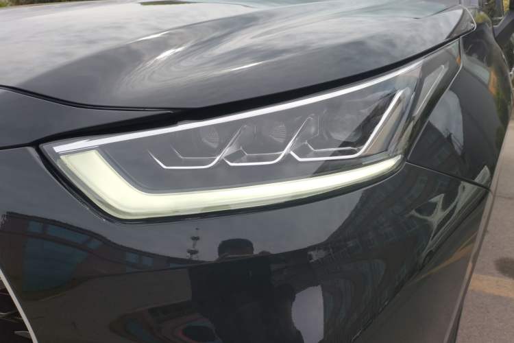 Used Toyota Highlander 2022 Dual-Engine 2.5L Two-Wheel Drive Prestige Edition 7-Seater Left Front Headlight
