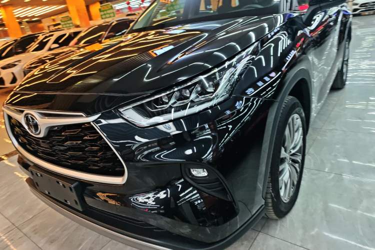 Used Toyota Highlander 2022 380T 4x4 Luxury Edition 7 Seats Left Front Headlight
