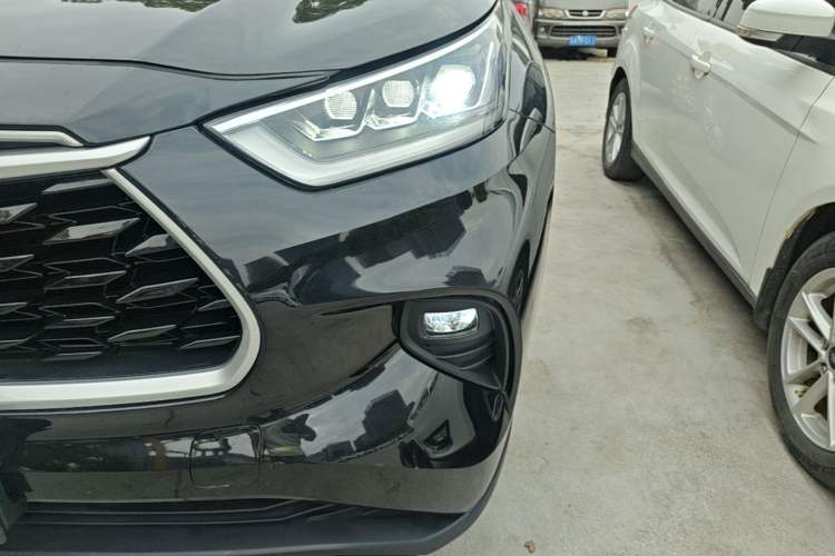Used Toyota Highlander 2022 Dual-Engine 2.5L Four-Wheel Drive Prestige Version 7 Seats Left Front Headlight