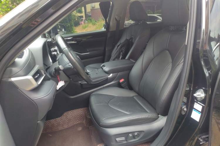 Used Toyota Highlander 2022 Dual-Engine 2.5L Four-Wheel Drive Prestige Version 7 Seats Left Front Seat