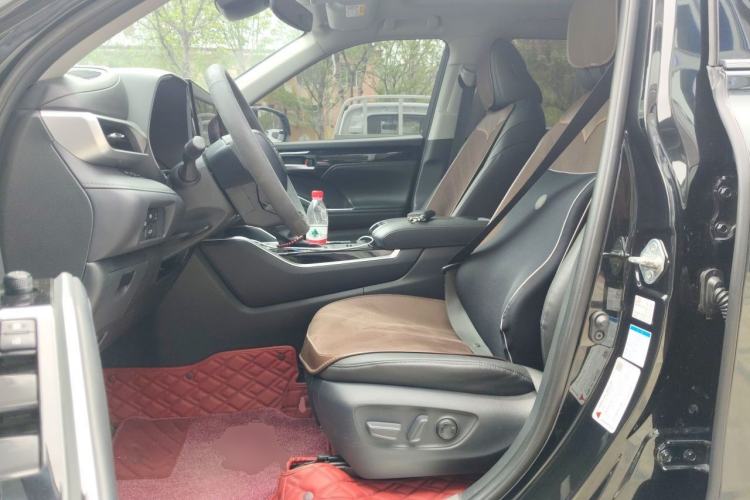 Used Toyota Highlander 2022 Dual-Engine 2.5L Four-Wheel Drive Prestige Version 7 Seats Left Front Seat