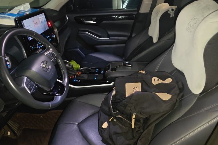 Used Toyota Highlander 2022 Dual-Engine 2.5L Two-Wheel Drive Prestige Edition 7-Seater Left Front Seat