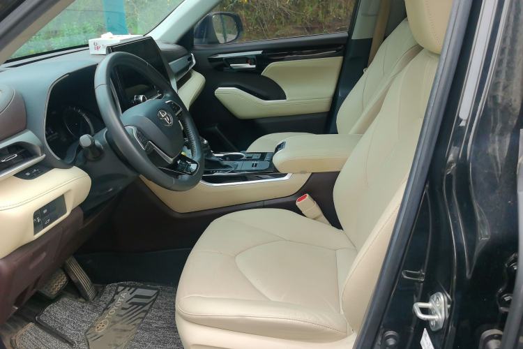 Used Toyota Highlander 2022 Dual-Engine 2.5L Two-Wheel Drive Prestige Edition 7-Seater Left Front Seat