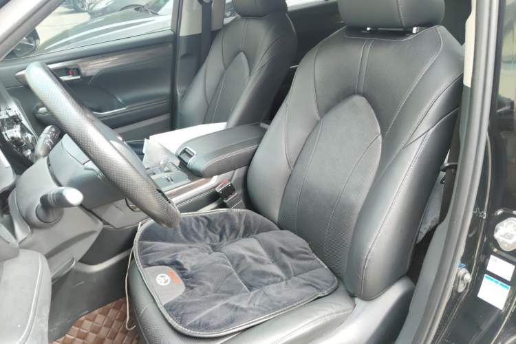 Used Toyota Highlander 2022 Dual-Engine 2.5L Four-Wheel Drive Supreme Edition 7-Seater Left Front Seat