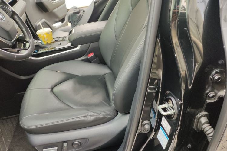 Used Toyota Highlander 2022 Dual-Engine 2.5L Four-Wheel Drive Prestige Version 7 Seats Left Front Seat