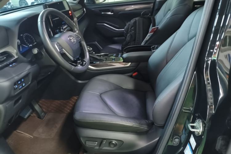 Used Toyota Highlander 2022 Dual-Engine 2.5L Four-Wheel Drive Supreme Edition 7-Seater Left Front Seat