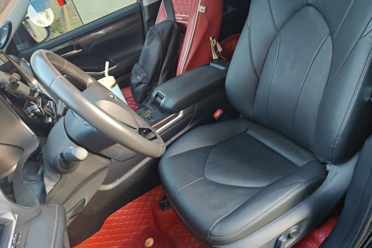 Used Toyota Highlander 2022 Dual-Engine 2.5L Four-Wheel Drive Supreme Edition 7-Seater Left Front Seat