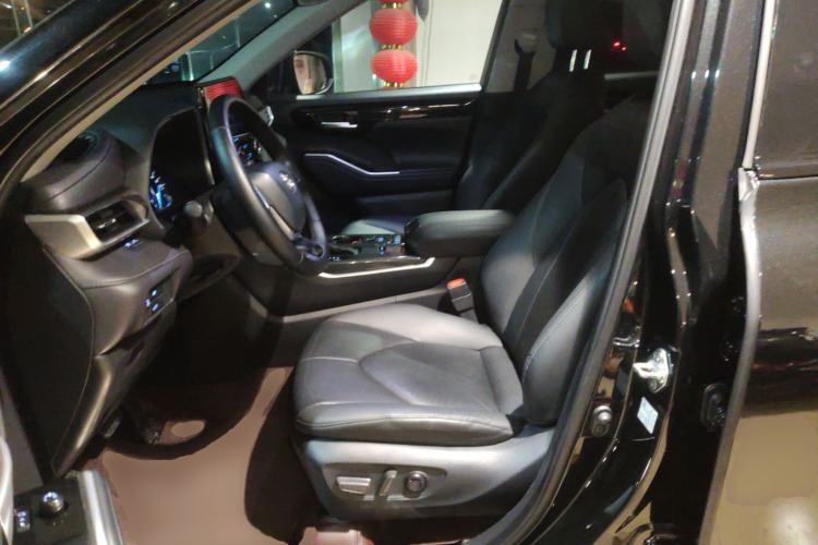 Used Toyota Highlander 2022 Dual-Engine 2.5L Four-Wheel Drive Prestige Version 7 Seats Left Front Seat