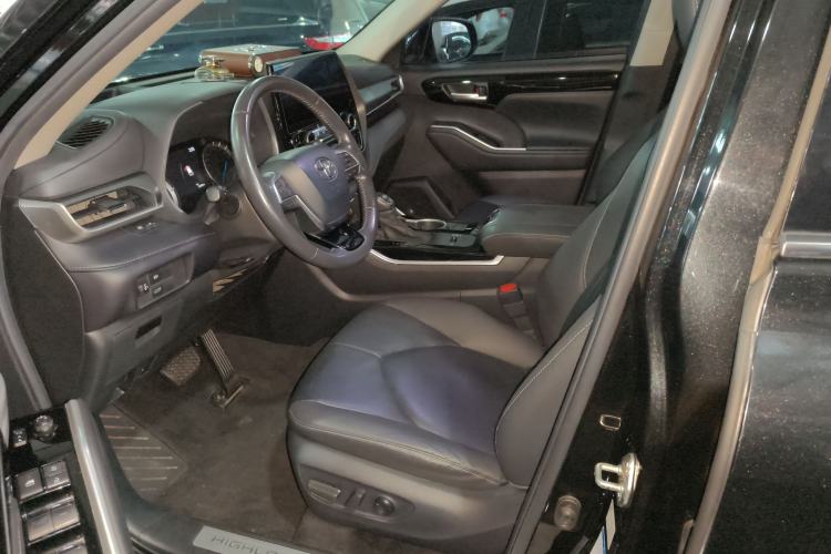 Used Toyota Highlander 2022 Dual-Engine 2.5L Four-Wheel Drive Prestige Version 7 Seats Left Front Seat