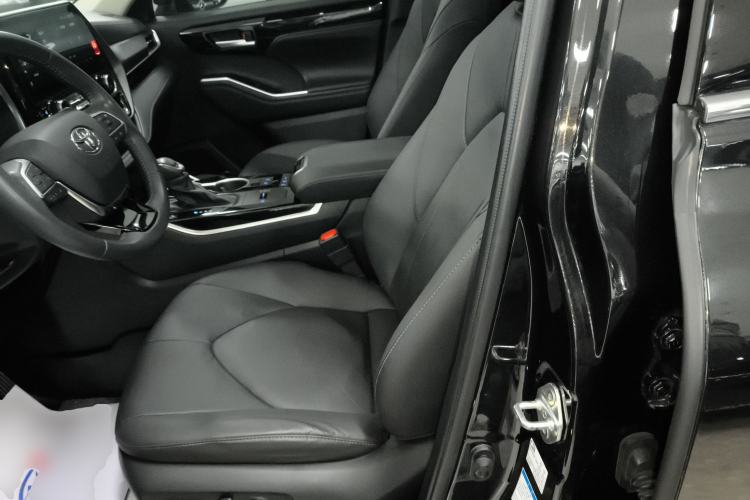 Used Toyota Highlander 2022 Dual-Engine 2.5L Four-Wheel Drive Prestige Version 7 Seats Left Front Seat