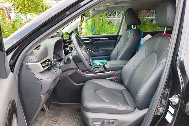 Used Toyota Highlander 2022 Dual-Engine 2.5L Four-Wheel Drive Supreme Edition 7-Seater Left Front Seat