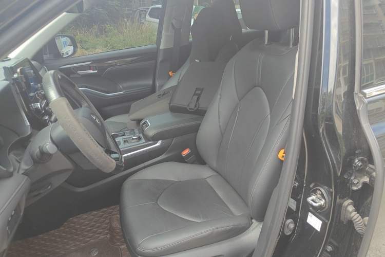 Used Toyota Highlander 2022 380T Four-Wheel Drive Ultimate 7-Seater Left Front Seat