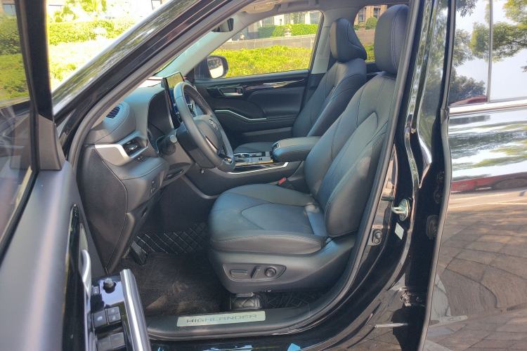 Used Toyota Highlander 2022 Dual-Engine 2.5L Two-Wheel Drive Prestige Edition 7-Seater Left Front Seat