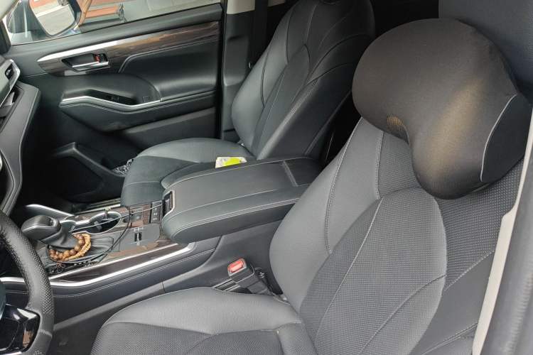 Used Toyota Highlander 2022 Dual-Engine 2.5L Four-Wheel Drive Supreme Edition 7-Seater Left Front Seat