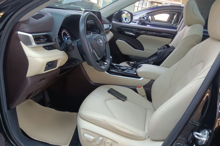 Used Toyota Highlander 2022 Dual-Engine 2.5L Four-Wheel Drive Prestige Version 7 Seats Left Front Seat