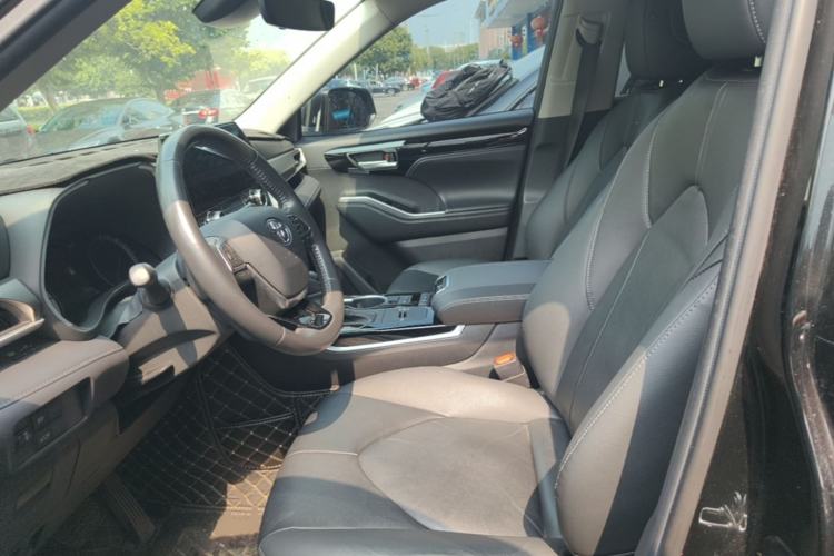 Used Toyota Highlander 2022 Dual-Engine 2.5L Four-Wheel Drive Prestige Version 7 Seats Left Front Seat
