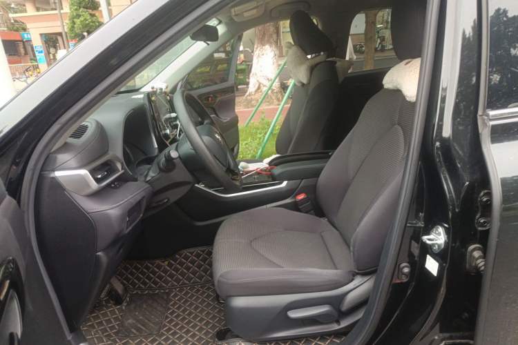 Used Toyota Highlander 2022 Dual-Engine 2.5L Two-Wheel Drive Elite Edition 7-Seater Left Front Seat