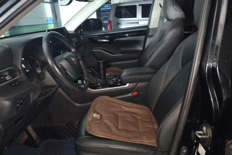 Used Toyota Highlander 2022 380T Four-Wheel Drive Prestige Edition 7-Seater Left Front Seat