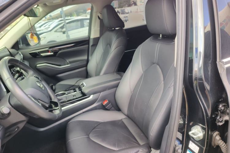 Used Toyota Highlander 2022 Dual-Engine 2.5L Four-Wheel Drive Prestige Version 7 Seats Left Front Seat