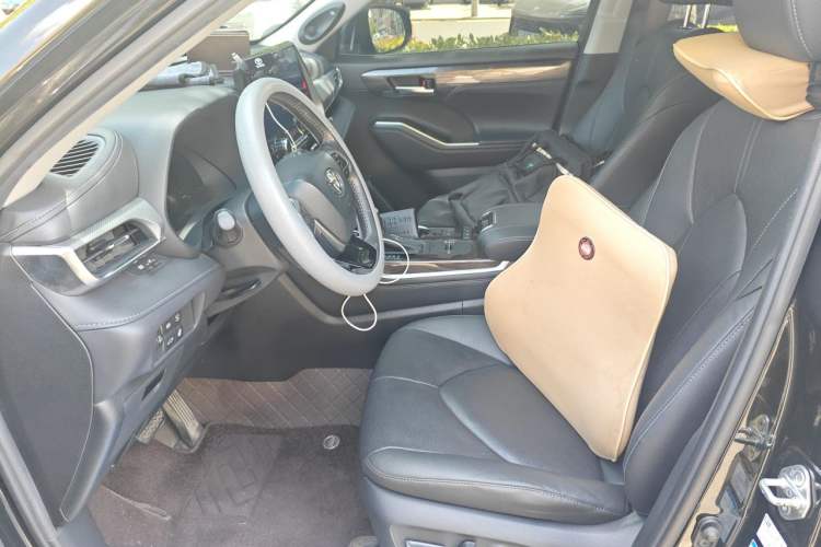 Used Toyota Highlander 2022 Dual-Engine 2.5L Four-Wheel Drive Supreme Edition 7-Seater Left Front Seat