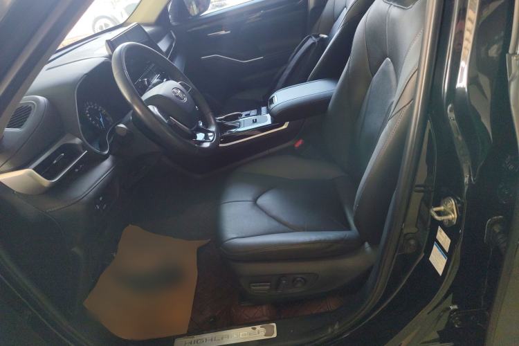 Used Toyota Highlander 2022 Dual-Engine 2.5L Four-Wheel Drive Prestige Version 7 Seats Left Front Seat