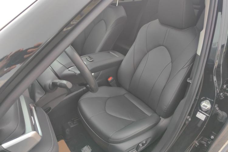 Used Toyota Highlander 2022 Dual-Engine 2.5L Four-Wheel Drive Prestige Version 7 Seats Left Front Seat