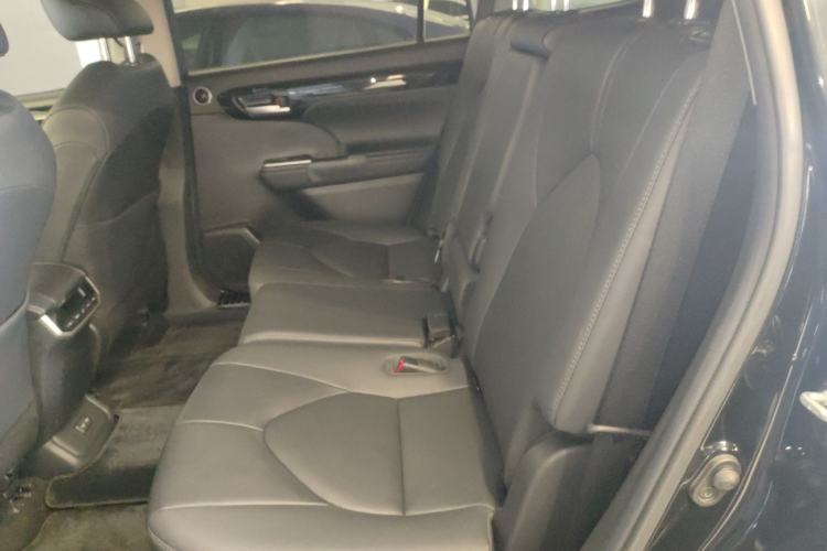 Used Toyota Highlander 2022 Dual-Engine 2.5L Four-Wheel Drive Prestige Version 7 Seats Left Rear Seat