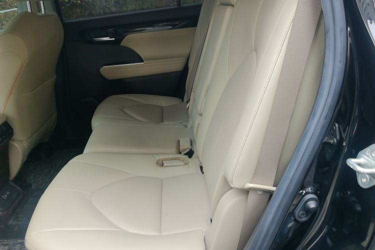 Used Toyota Highlander 2022 Dual-Engine 2.5L Two-Wheel Drive Prestige Edition 7-Seater Left Rear Seat