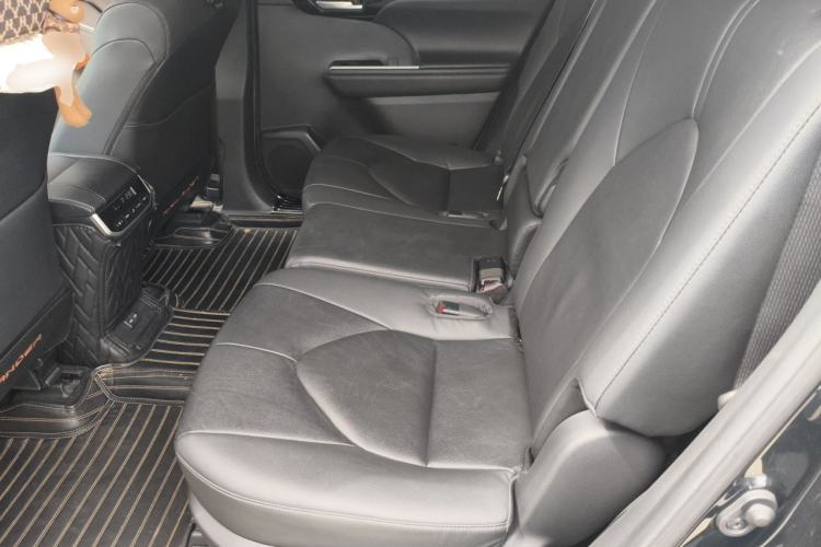 Used Toyota Highlander 2022 Dual-Engine 2.5L Four-Wheel Drive Prestige Version 7 Seats Left Rear Seat
