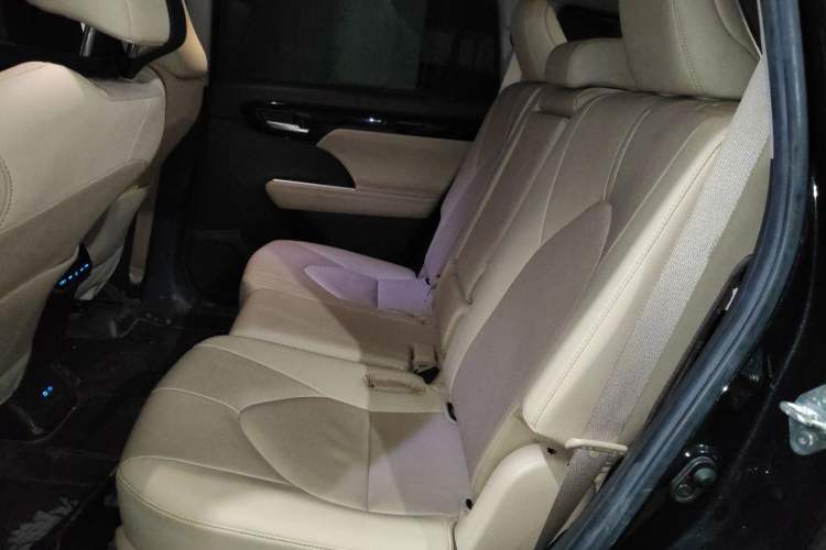 Used Toyota Highlander 2022 Dual-Engine 2.5L Four-Wheel Drive Prestige Version 7 Seats Left Rear Seat