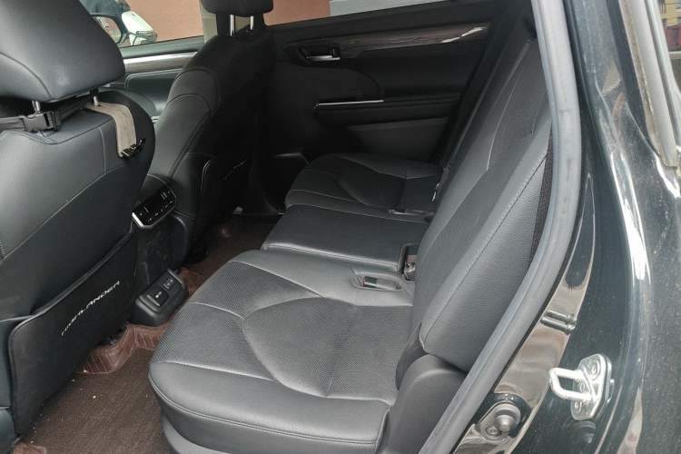 Used Toyota Highlander 2022 Dual-Engine 2.5L Four-Wheel Drive Supreme Edition 7-Seater Left Rear Seat