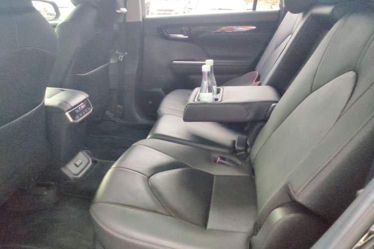 Used Toyota Highlander 2022 Dual-Engine 2.5L Four-Wheel Drive Prestige Version 7 Seats Left Rear Seat