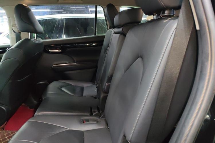 Used Toyota Highlander 2022 Dual-Engine 2.5L Four-Wheel Drive Prestige Version 7 Seats Left Rear Seat