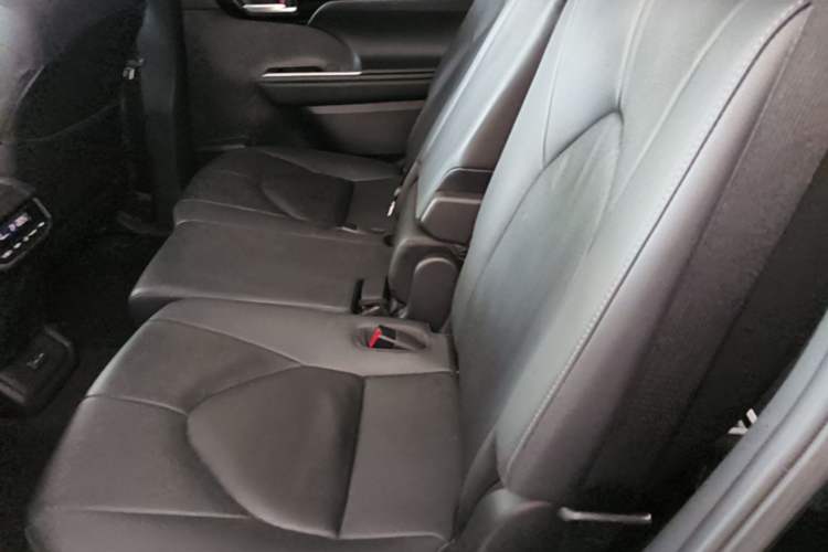 Used Toyota Highlander 2022 380T Four-Wheel Drive Prestige Edition 7-Seater Left Rear Seat